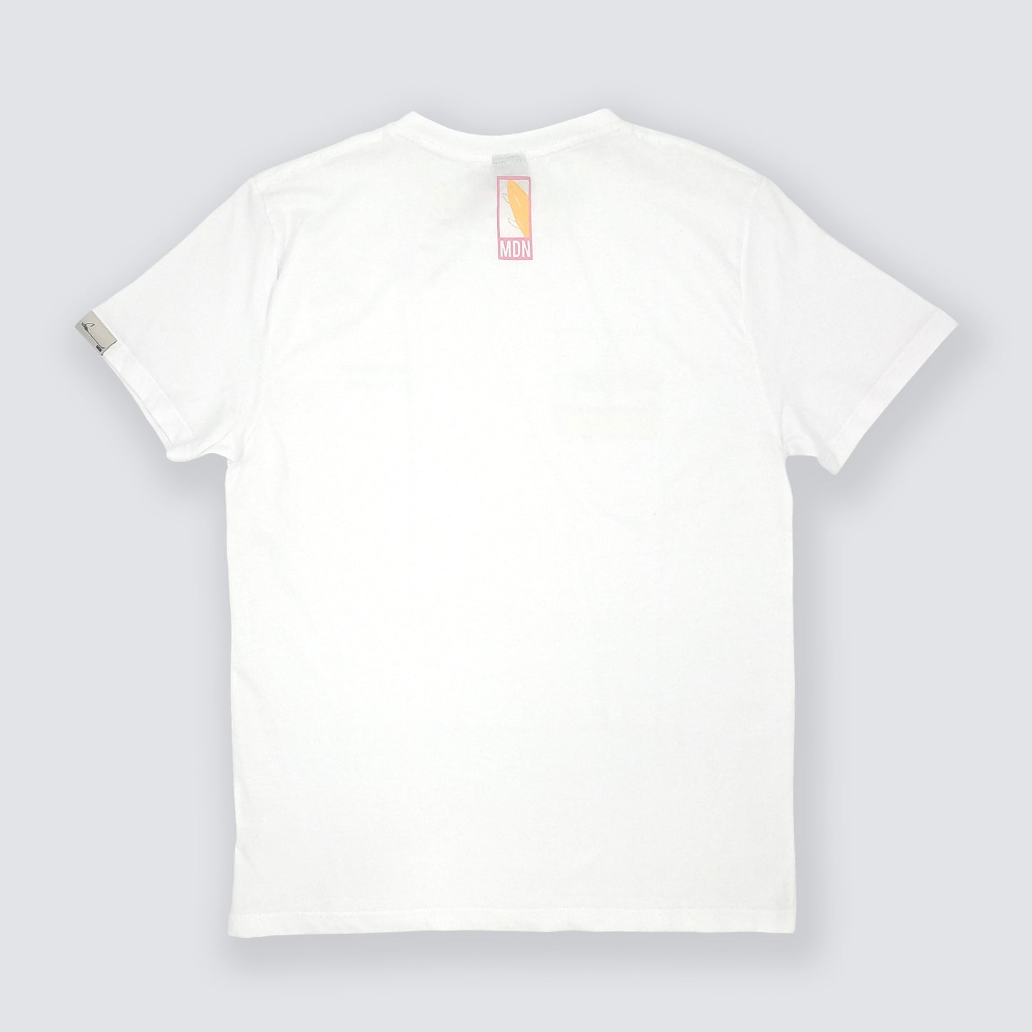 White Design T-shirt surfejarem